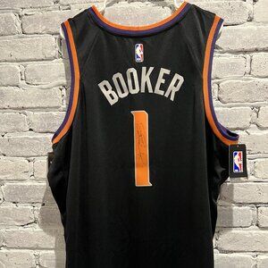 NBA signed jersey - Devin Booker